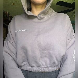 Darc Sport Heaven Has To Wait V2 "McCauley" (Cropped) Hoodie in Pale Gray
M
